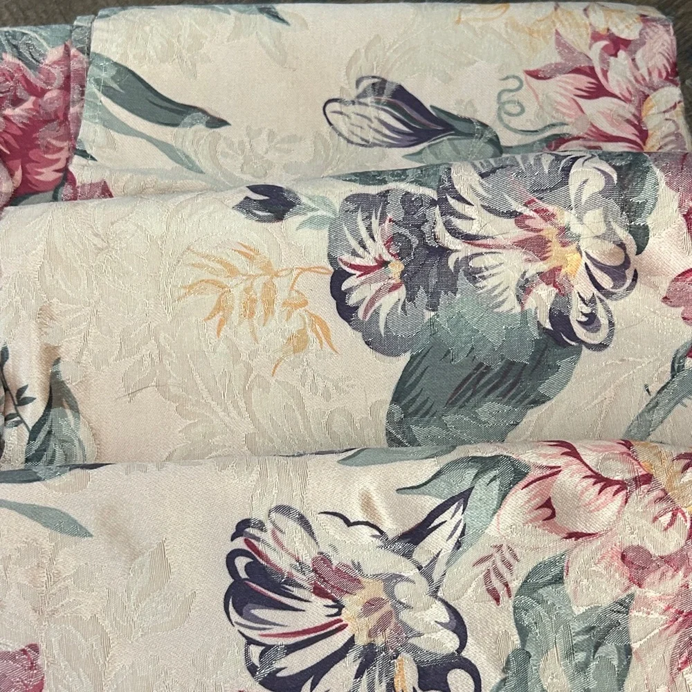 Waterford‎ Floral Linens Covington Gardens Set of 5 Napkins